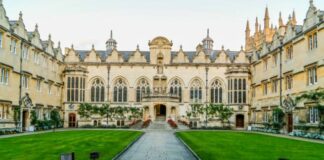 «Las 10 mejores universidades del mundo. La de Oxford es una de las universidades más prestigiosas del mundo».
