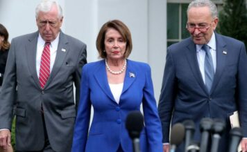 Nancy Pelosi, la presidenta de la Cámara de Representantes de EE.UU. e icono de moda: así es su estilo sofisticado