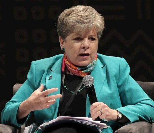 La participación laboral de las mujeres en Latinoamérica retrocederá más de una década por la pandemia