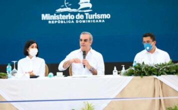 Abinader afirma que se han recuperado más de 100 mil empleos en el sector turismo