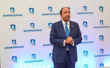 Fitch Ratings mejora perspectiva de Banreservas