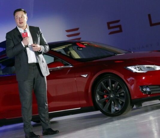 Tesla se dispara en Bolsa tras sorprender al mercado con entregas récord de vehículos eléctricos