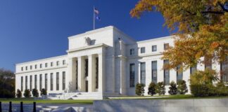 Las bolsas encadenan otra jornada de descensos tras el aviso de la Fed, que celebran los bancos