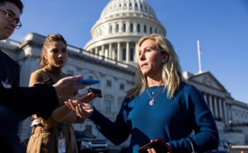 Twitter suspende la cuenta personal de la congresista republicana Marjorie Taylor Greene