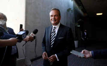 Rick Caruso, el milmillonario que quiere gobernar Los Ángeles