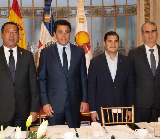 Banco Popular cierra FITUR 2024 con negociaciones que superan los US$2,500 millones