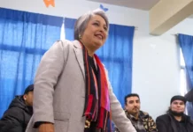 Jeannette Jara se impone en primarias presidenciales en Chile y será única carta de la izquierda para elecciones de noviembre