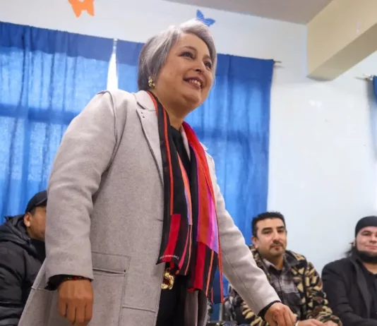 Jeannette Jara se impone en primarias presidenciales en Chile y será única carta de la izquierda para elecciones de noviembre